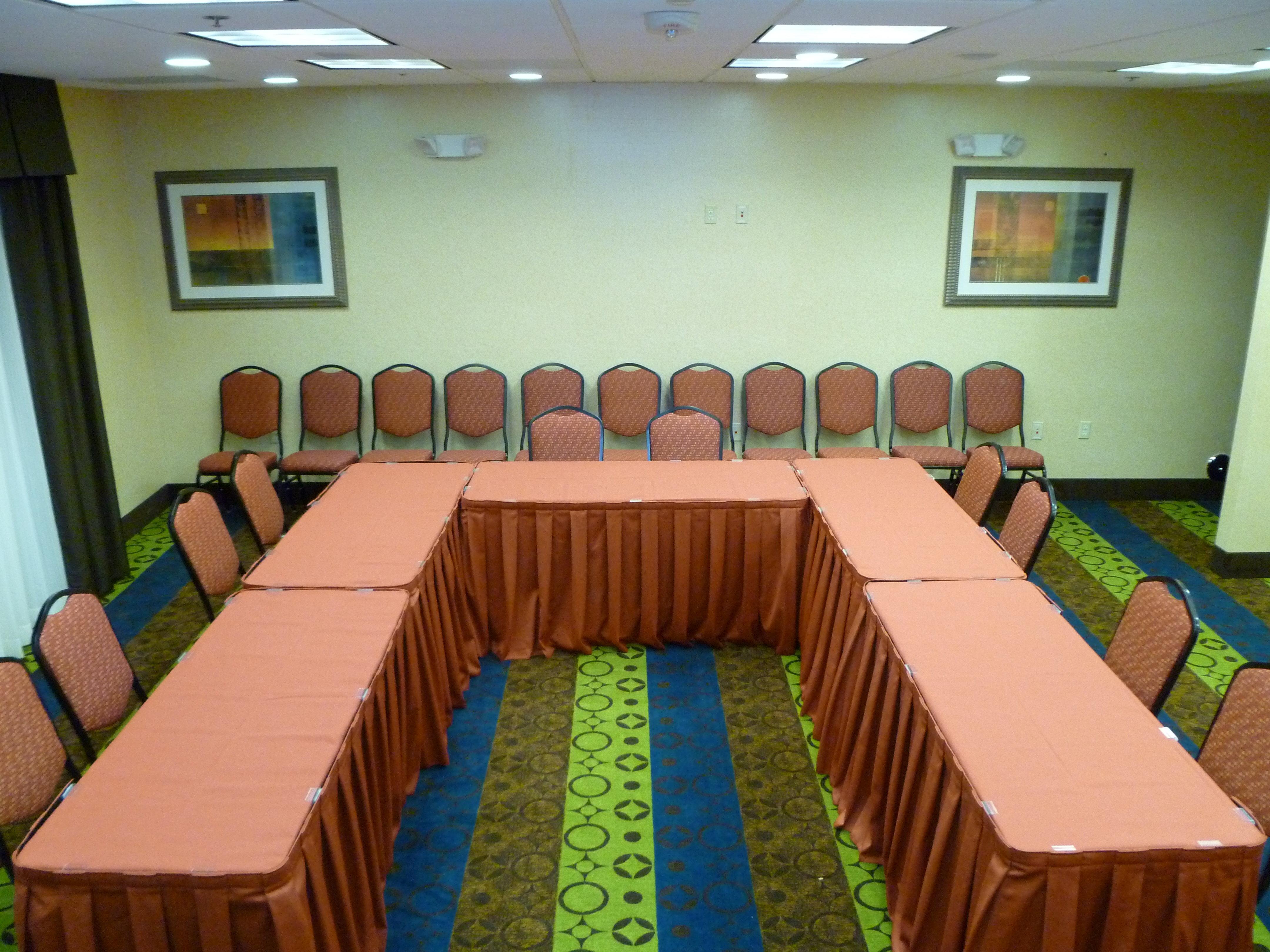 Holiday Inn Express Hotel & Suites Twentynine Palms By Ihg Бізнес фото